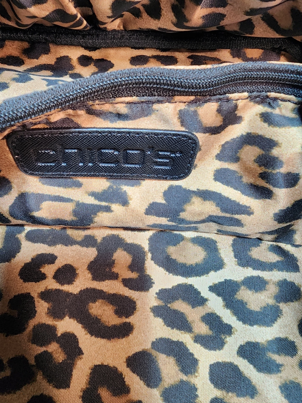 Chico’s Beauty Bag Bundle Skincare Gift Set New - Picture 10 of 13